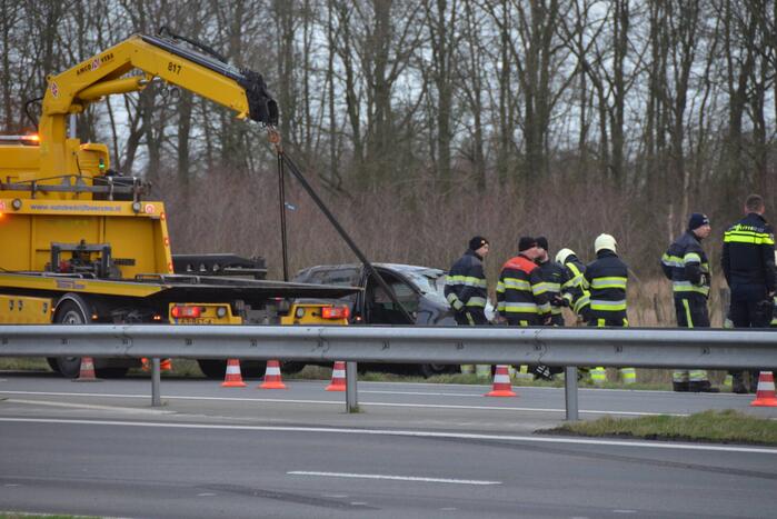 Automobilist zwaargewond bij verkeersongeval