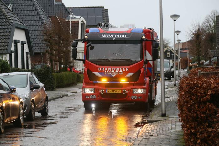 Overkapping van woning laat los door harde wind