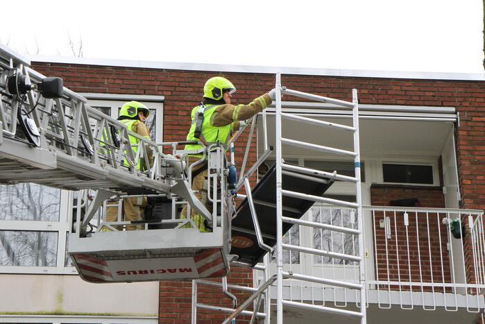 Brandweer breekt steiger af na harde wind