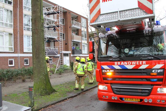 Brandweer breekt steiger af na harde wind