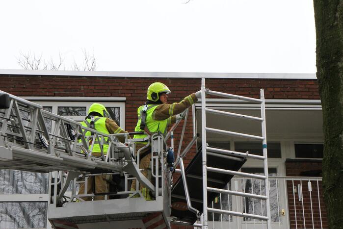 Brandweer breekt steiger af na harde wind