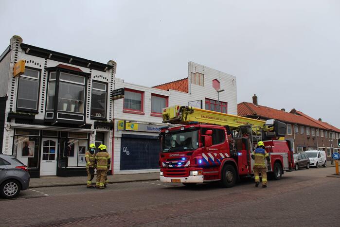 Gevelbeplating laat los van pand