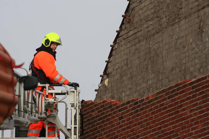 Gevel stort in door harde wind