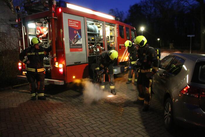 Brandweer blust schoorsteenbrand