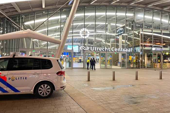 Persoon neergestoken met kapotgeslagen drankfles