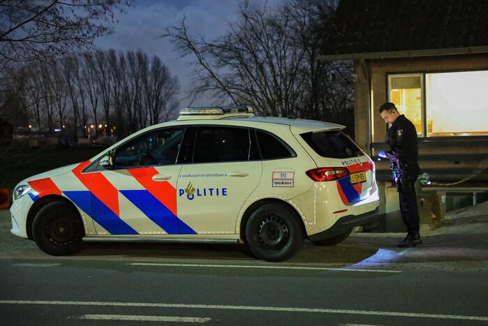 Politie doet onderzoek naar steekincident