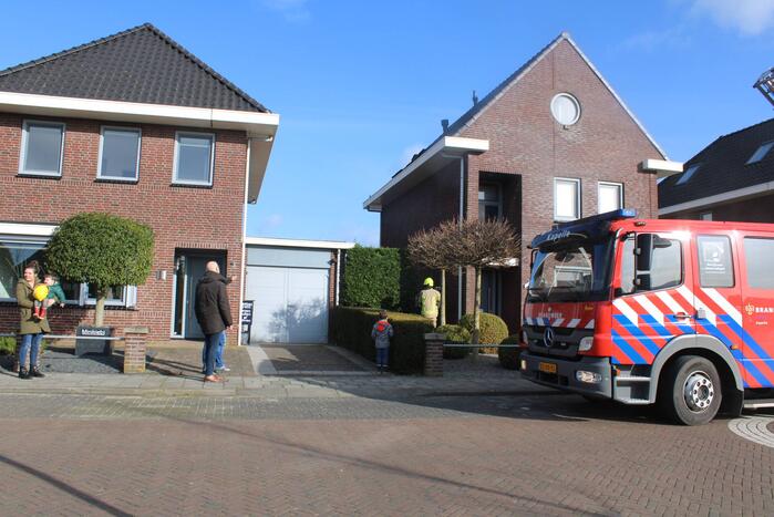 Losliggende dakpannen zorgen voor gevaar