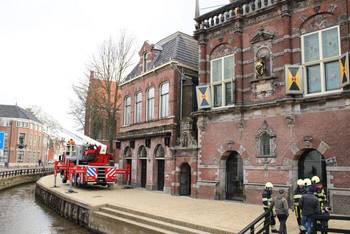 Stormschade aan pas verbouwd stadhuis