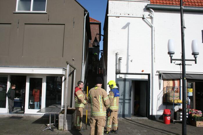 Brandweer ingezet voor stormschades in winkelgebied