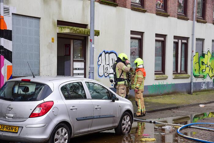 Flinke rookontwikkeling vanwege brand in slooppand