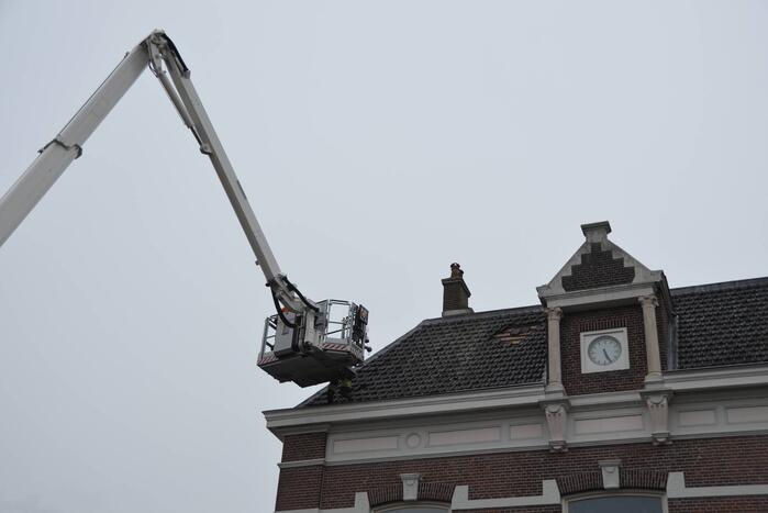 Stormschade aan treinstation