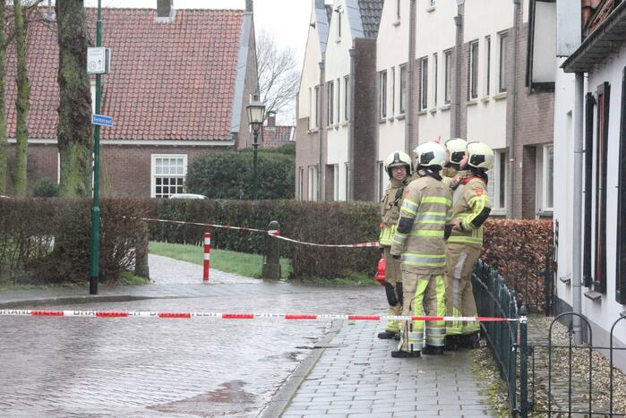 Dakbedekking Sint-Nicolaaskerk waait los