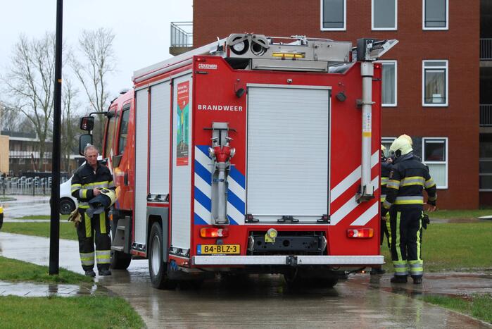 Delen van dak Sporthal Van der Bijha kom los