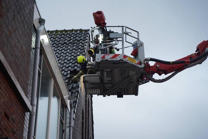 Brandweer ingezet voor stormschade aan kerk