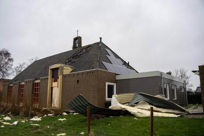 Windhoos storm Franklin zorgt voor enorme schade