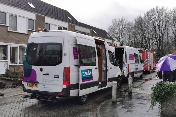 Brandweer verricht metingen na melding gaslek