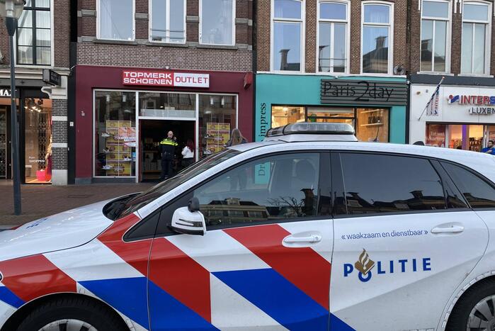 Brandweer controleert winkel na brandmelding
