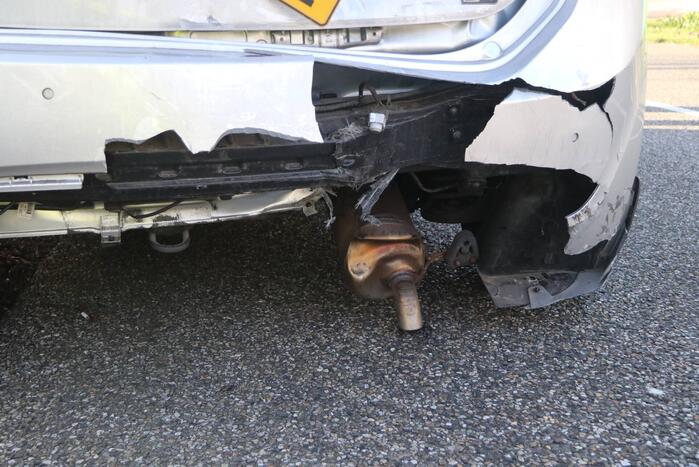Flinke schade bij kettingbotsing tussen vier voertuigen