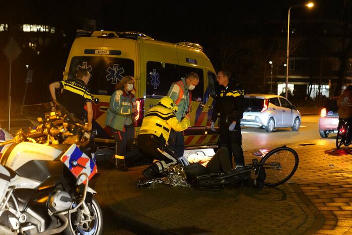 Fietser gaat onderuit en raakt gewond