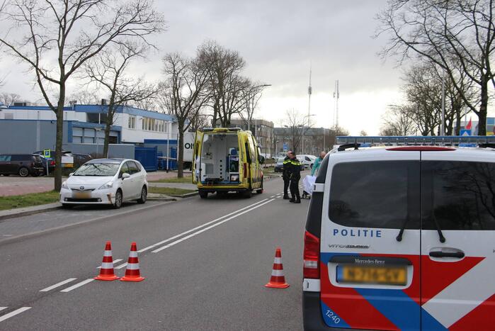 Automobilist schept overstekende fietser