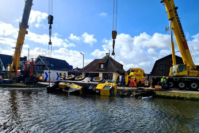 Berging van mobiele telescoopkraan in volle gang