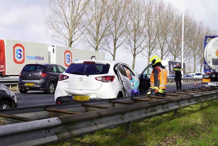 Vijf auto's en een vrachtwagen betrokken bij botsing