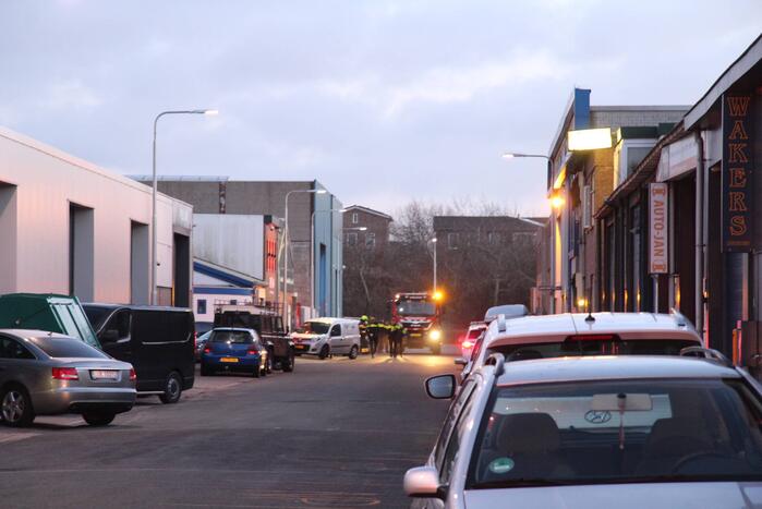Hulpdiensten rukken uit voor brand in bedrijf