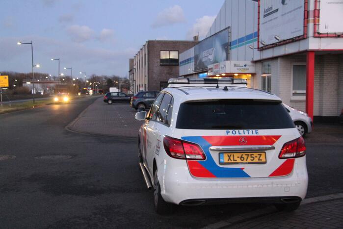 Hulpdiensten rukken uit voor brand in bedrijf