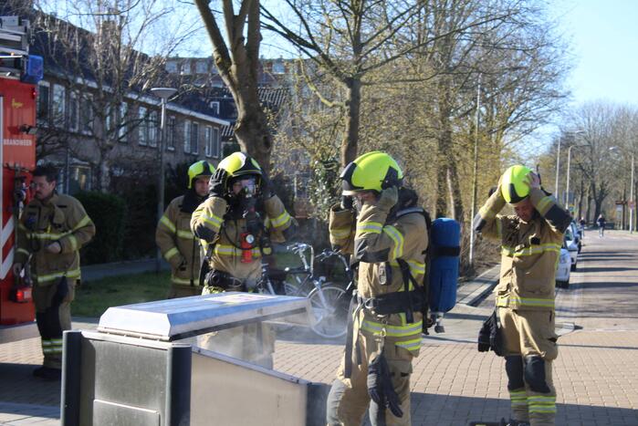 Veel rook bij brand in ondergrondse container