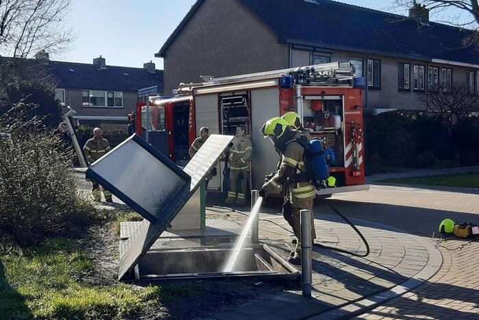 Veel rook bij brand in ondergrondse container