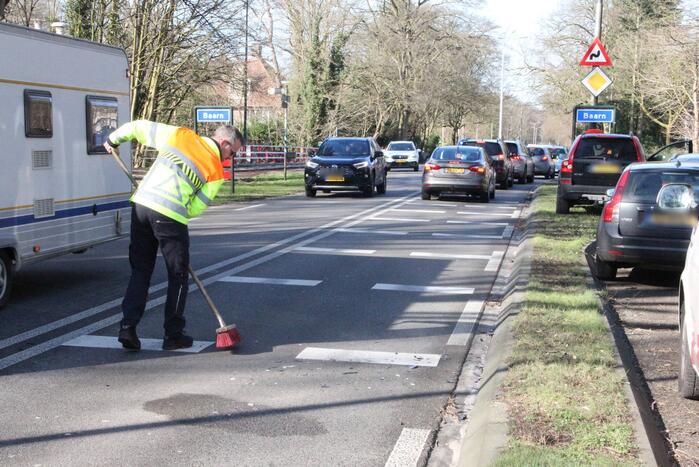 Auto's zwaarbeschadigd bij kop-staartbotsing