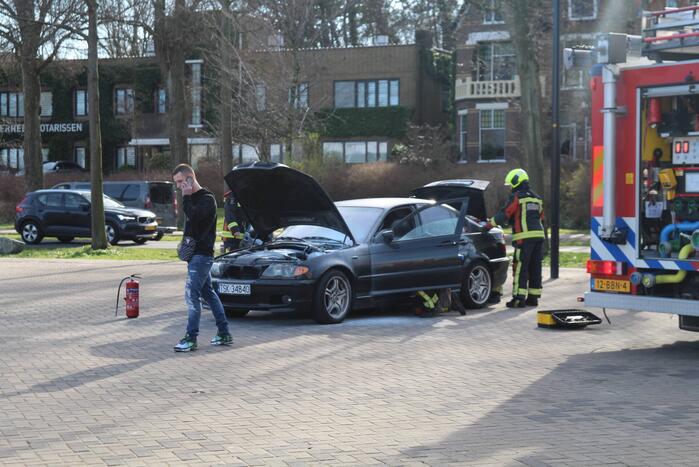 Omstanders voorkomen erger bij autobrand
