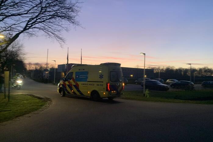 Politie doet onderzoek naar steekpartij bij AZC