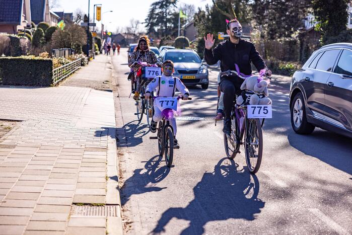 Carnaval: van kroeg naar kroeg op de fiets