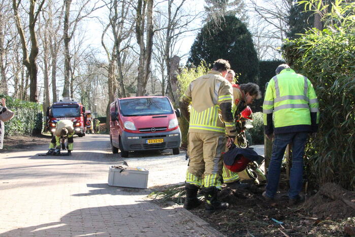 Gaslekkage geraakt bij slaan van paaltje