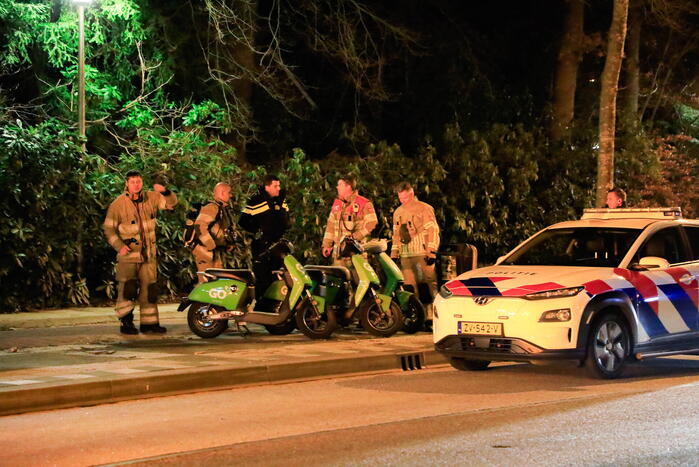 Politie blust beginnende scooterbrand van GO Sharing