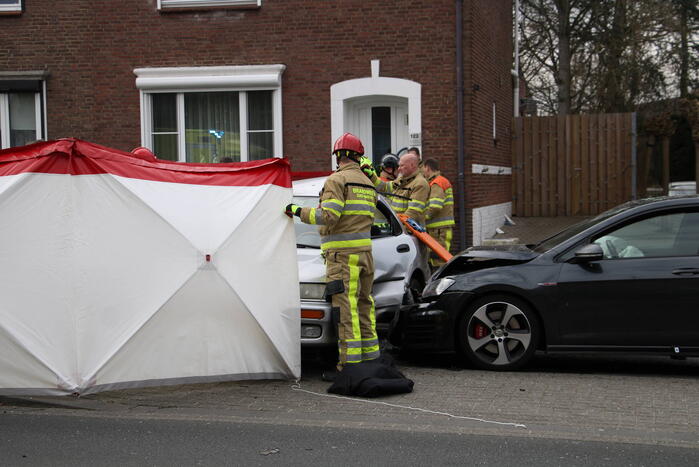 Vrouw overleden na ernstig verkeersongeval