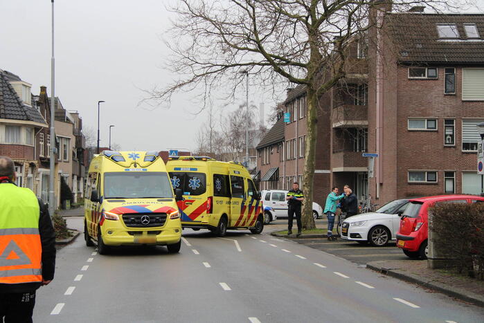 Meerdere mensen onderuit door lang oliespoor