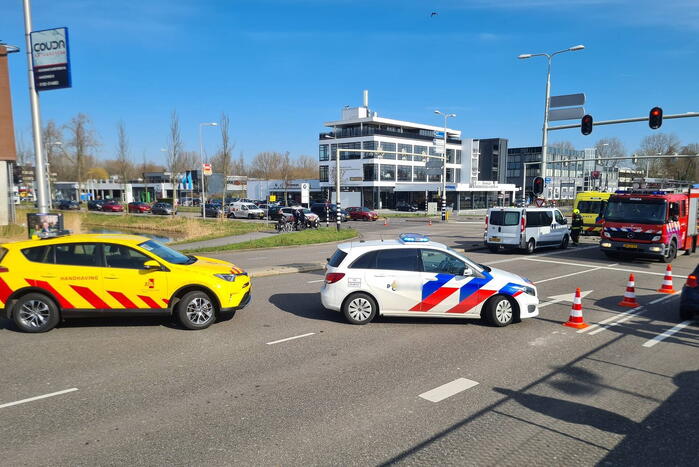 Flinke schade door botsing met drie voertuigen