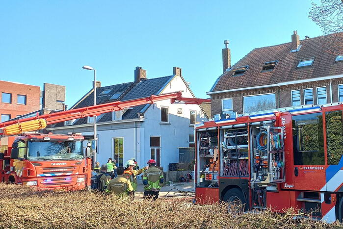 Veel rookontwikkeling bij brand in woning