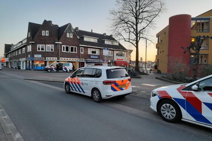 Grote politie-inzet voor inval in twee panden