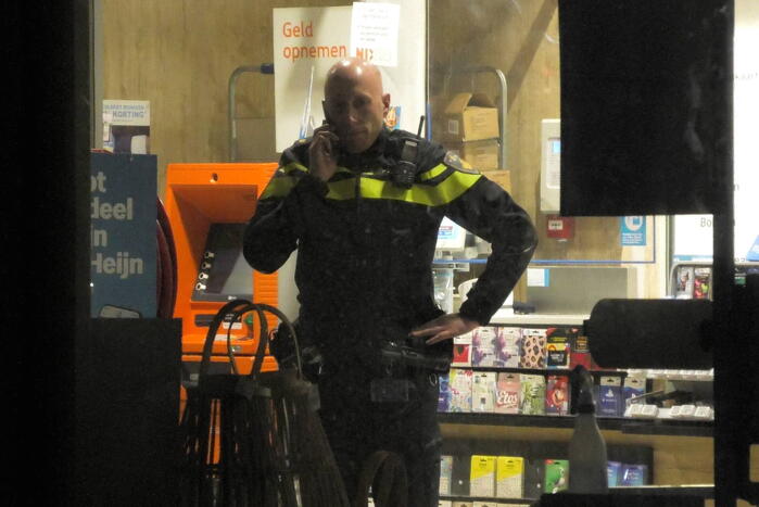 Politie doet onderzoek naar overval op Albert Heijn