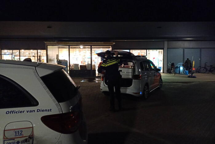 Politie doet onderzoek naar overval op Albert Heijn