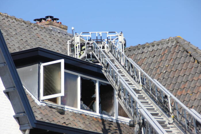 Brand in dakkapel van villawoning