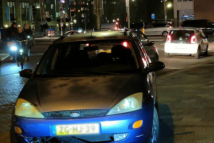 Fietser gewond bij botsing met auto