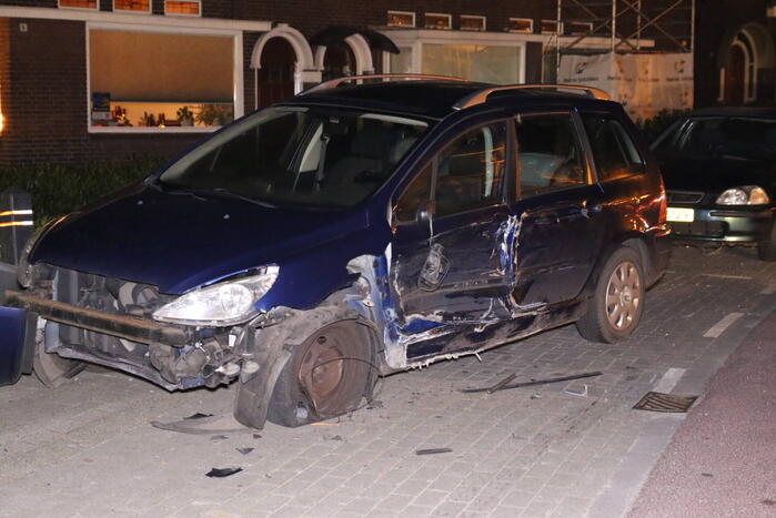 Enorme ravage na botsing, bestuurder aangehouden