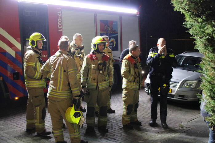 Autodief raakt bekneld tijdens stelen van auto