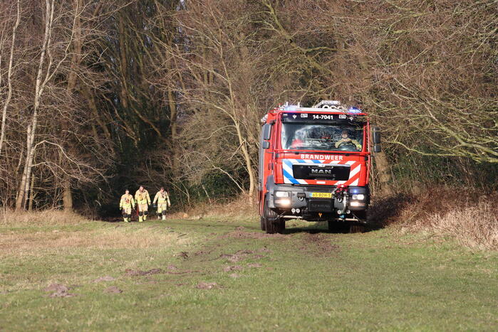 Veel rook bij brand in bosschage