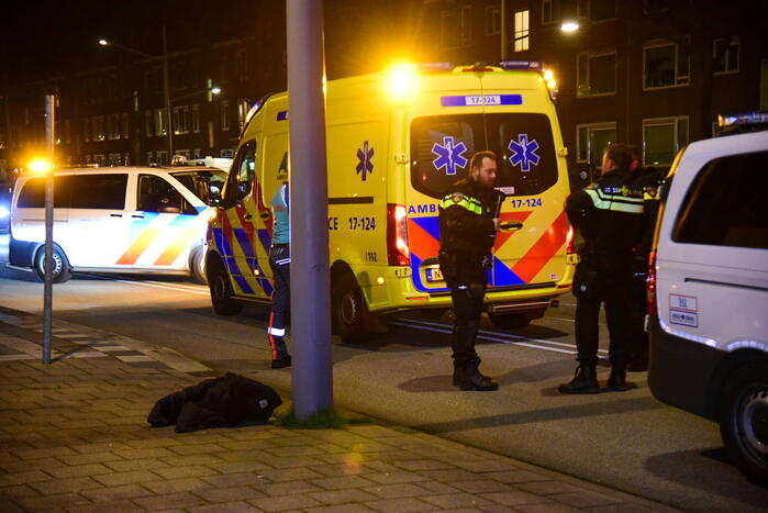 Man zwaargewond bij steekpartij op straat