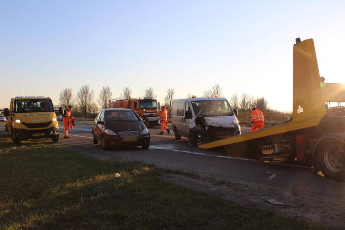 Inzittende bekneld na kettingbotsing